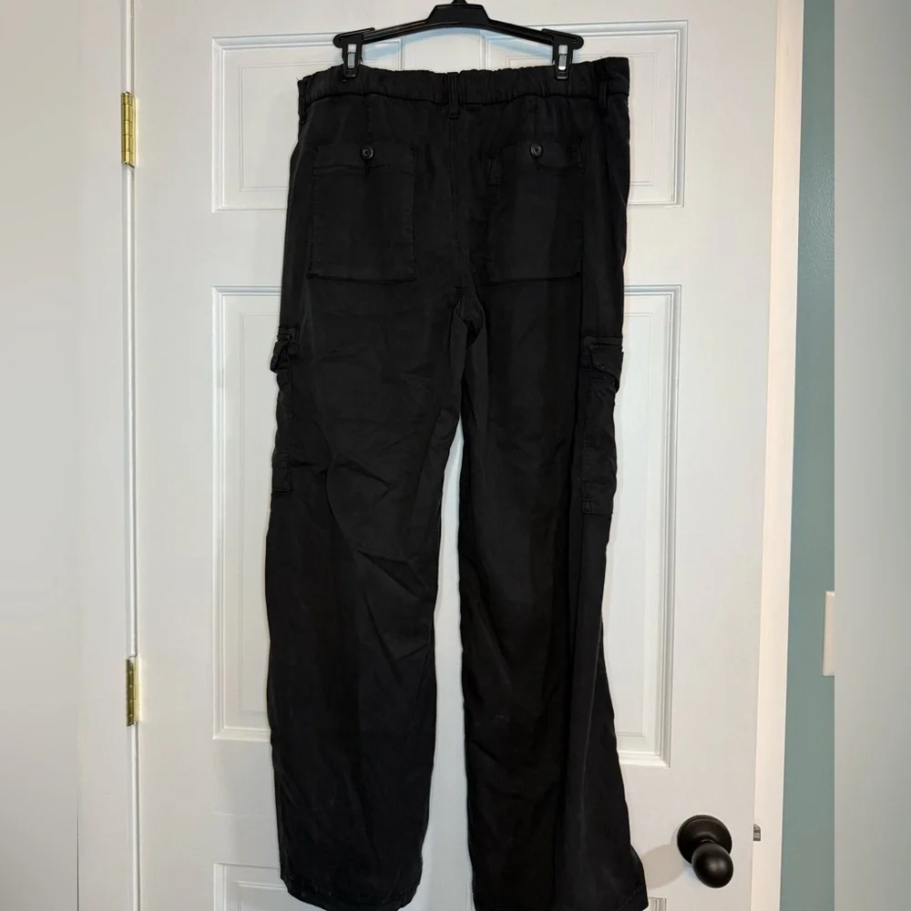 American Eagle Mid-Rise Baggy Wide Leg Jean